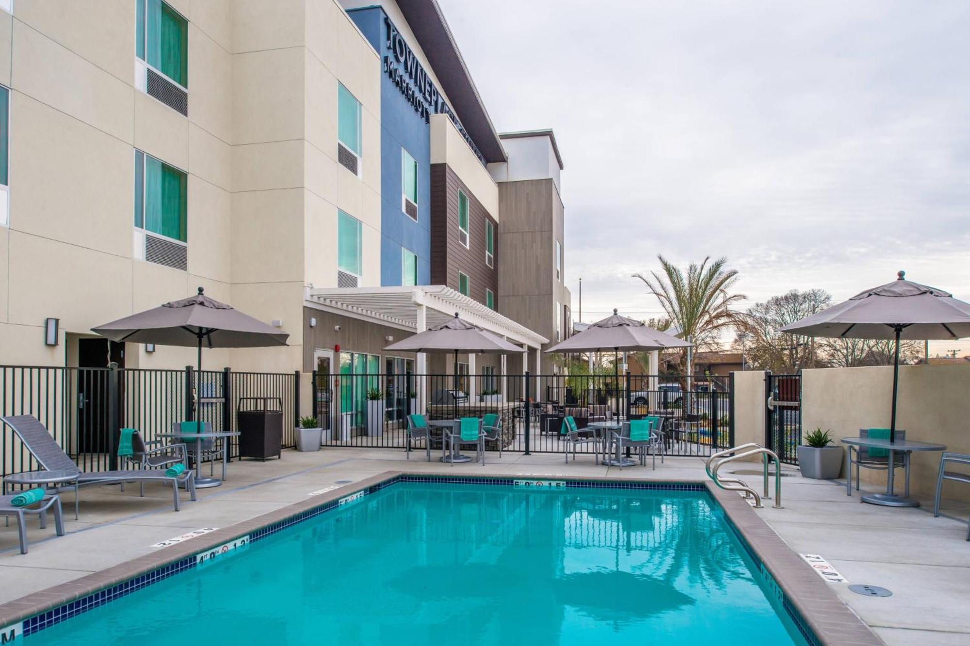Towneplace Suites By Marriott Merced Eksteriør billede