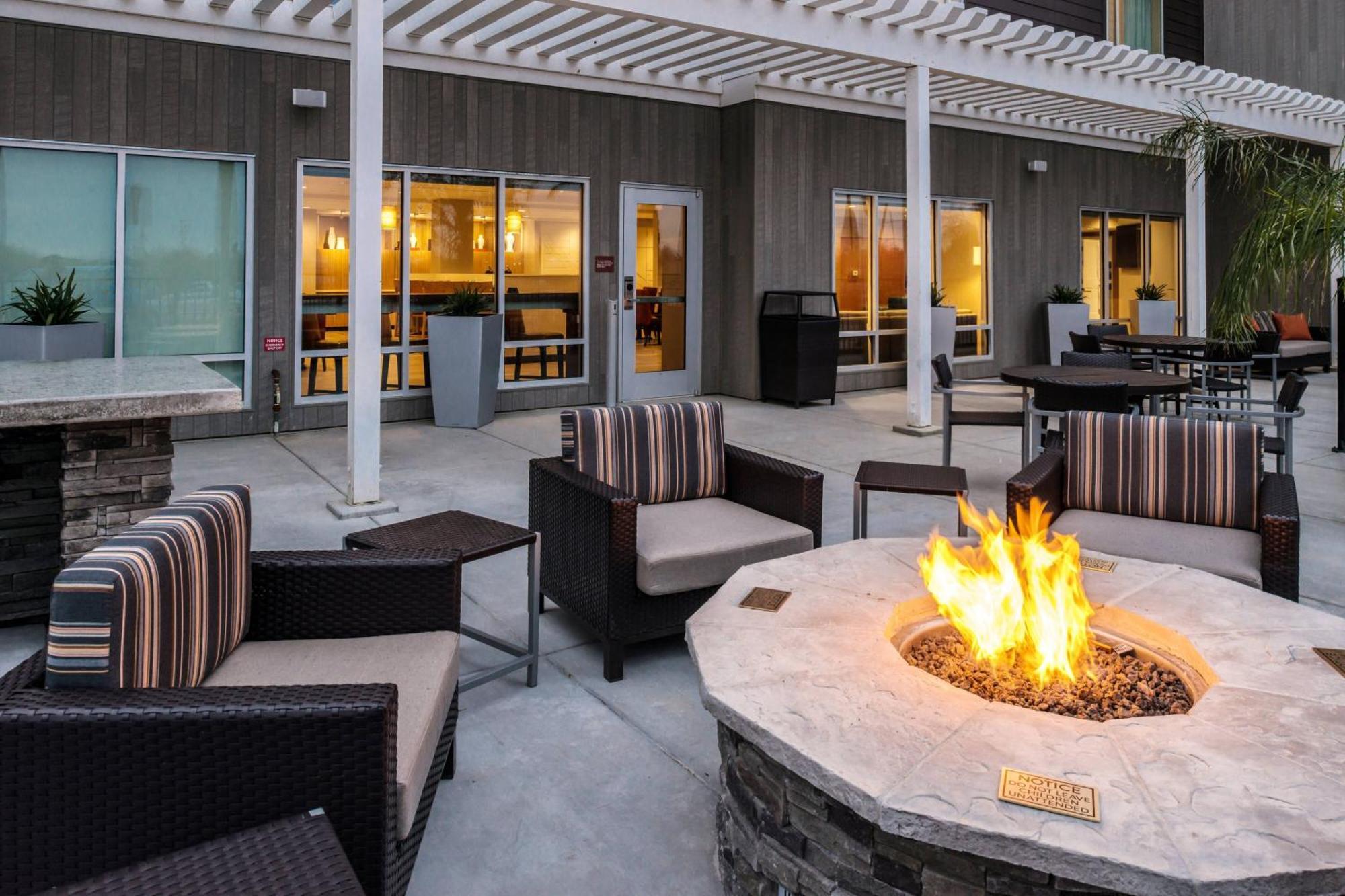 Towneplace Suites By Marriott Merced Eksteriør billede